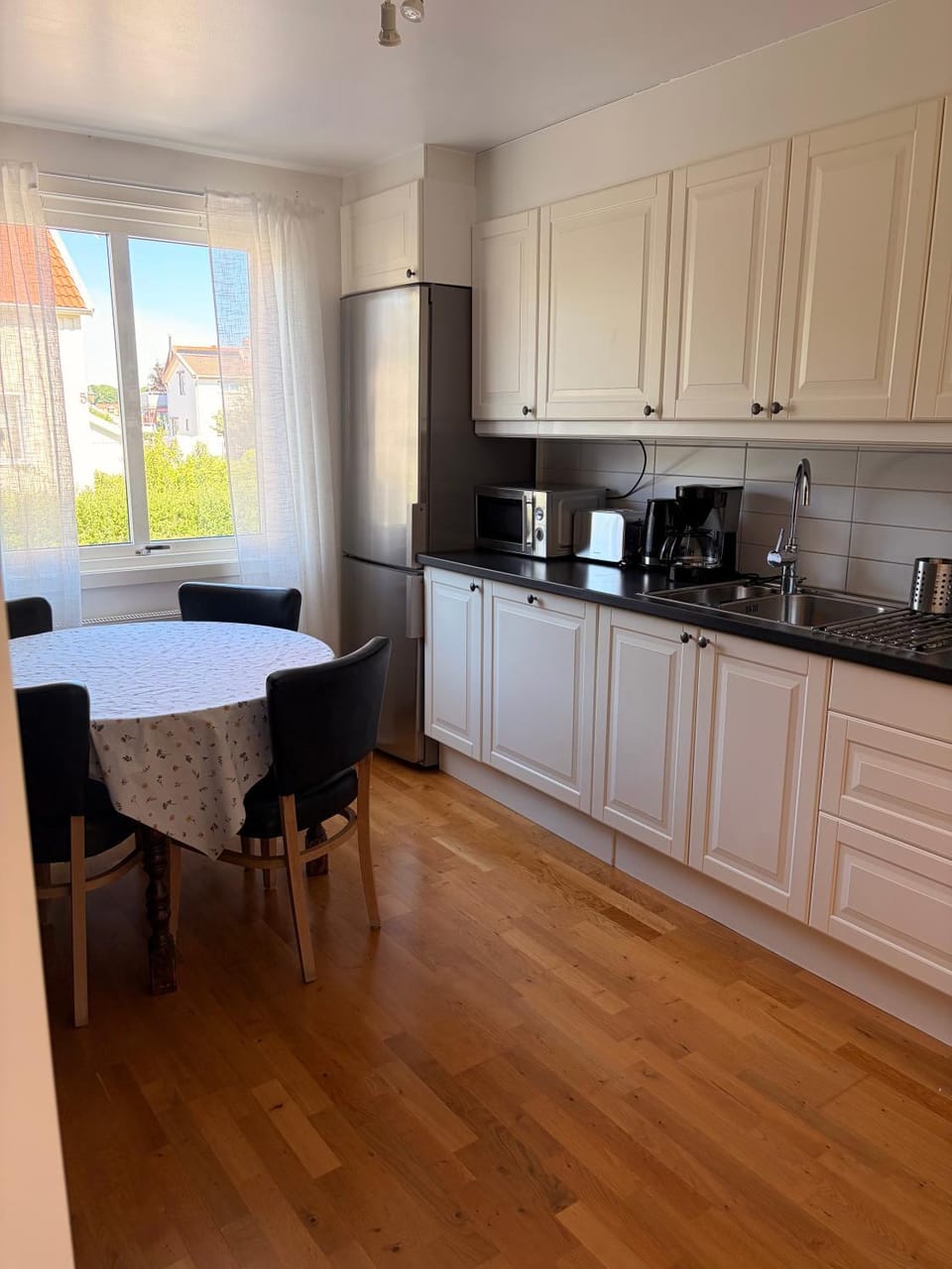 Fräsch och fin 2:a. Gångavstånd till Strömstads Centrum Apartment in Västra Götaland County