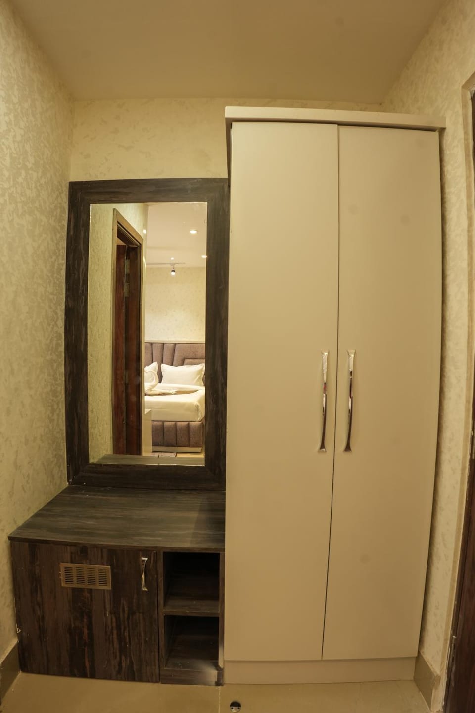 wardrobe