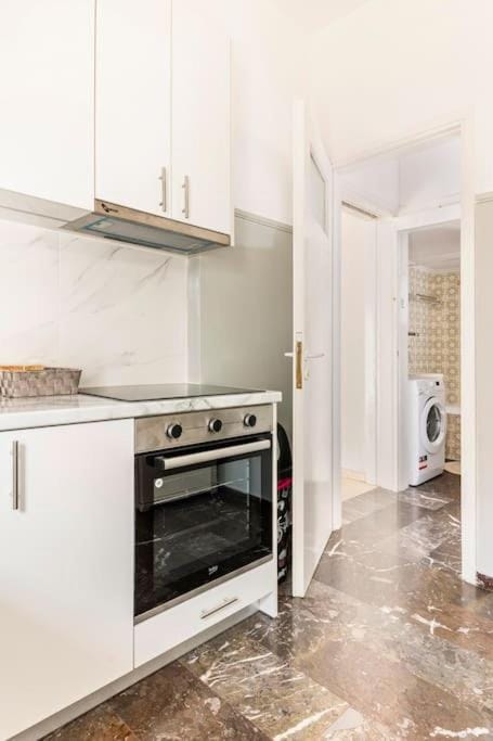 Renovated Central Apt-3min from Metro Station Apartment in Athens