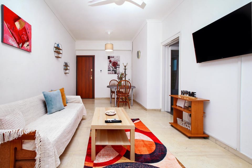 Renovated Central Apt-3min from Metro Station Apartment in Athens