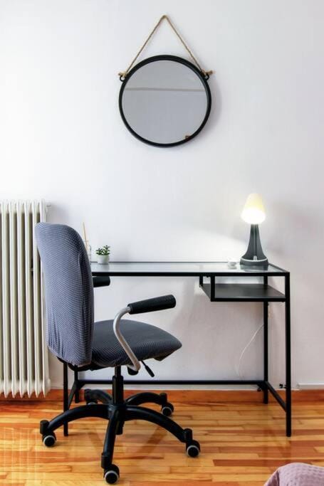 Renovated Central Apt-3min from Metro Station Apartment in Athens