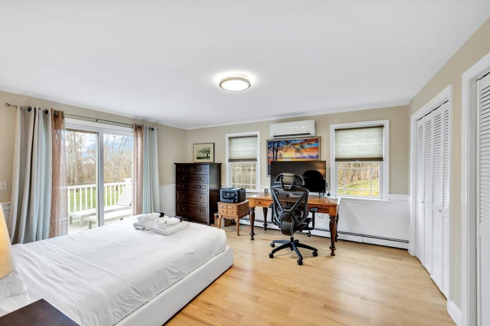 3 Bedroom Cape House by Leavetown Vacations House in Sandwich