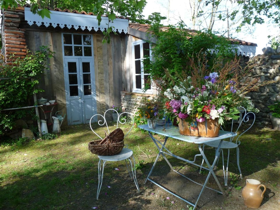 Garden, On site