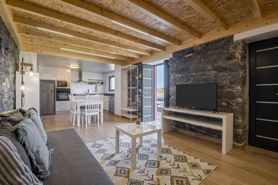 Mountain Retreat by Homie House in Madeira District