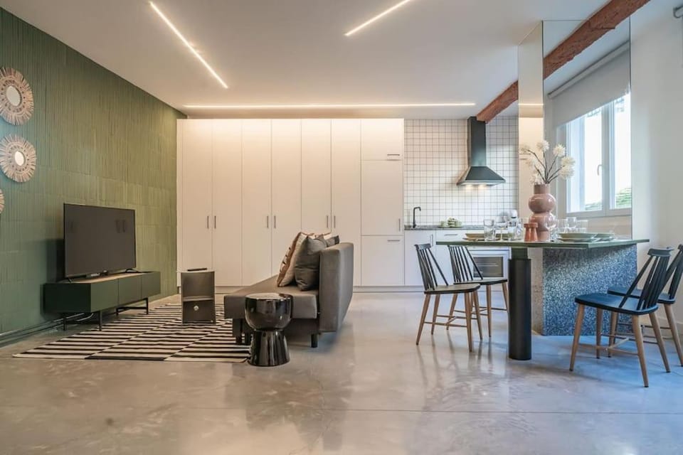 Living room, Dining area