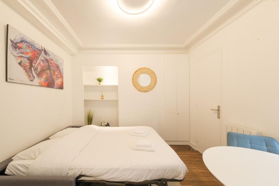 Mgic Apartment 4p Montmartre Apartment in Paris