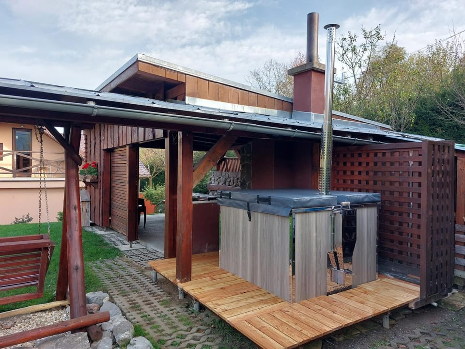 BBQ facilities, Children play ground, Hot Tub, View (from property/room), View (from property/room), Garden view