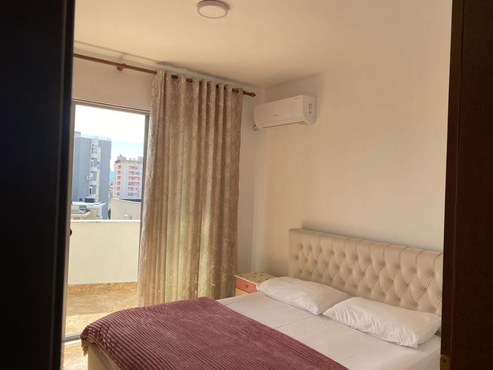 Bed, Bedroom, air conditioner