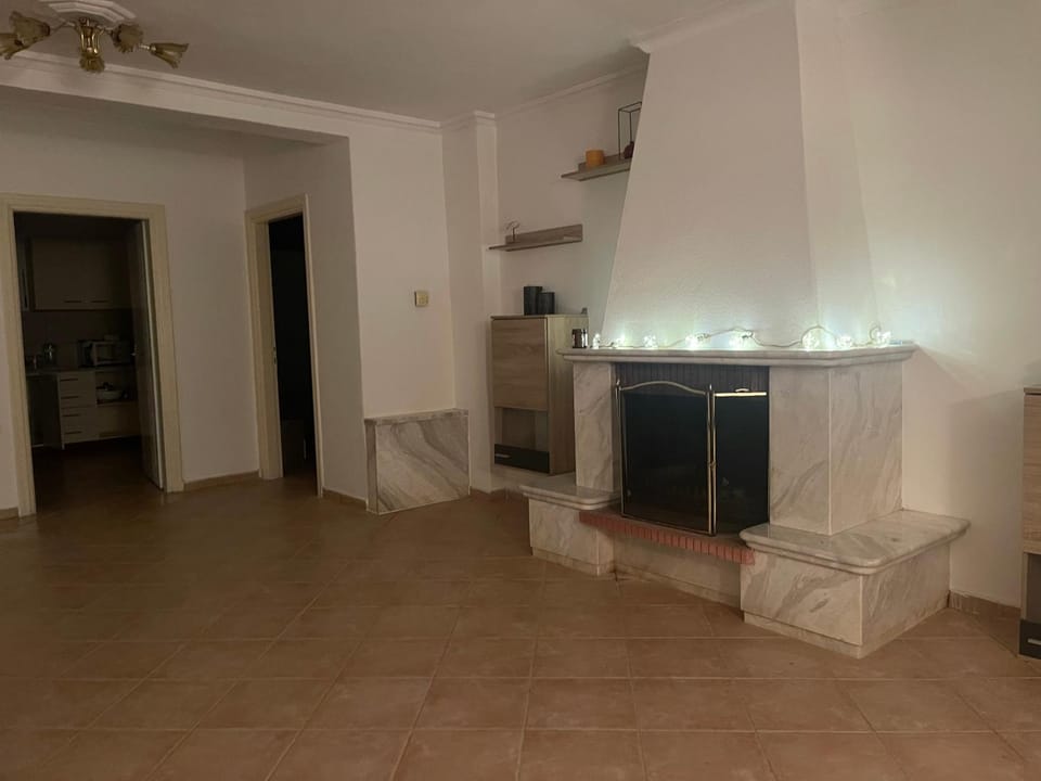 Living room, fireplace