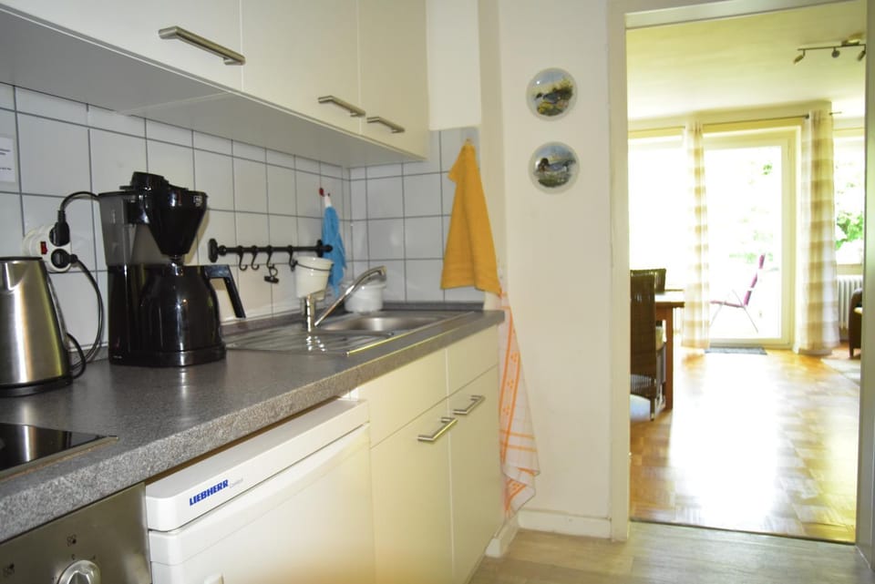 Coffee/tea facilities, Kitchen or kitchenette