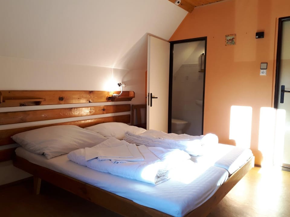 Bathroom, Photo of the whole room