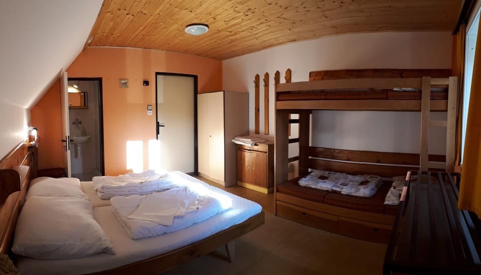 Bathroom, Photo of the whole room