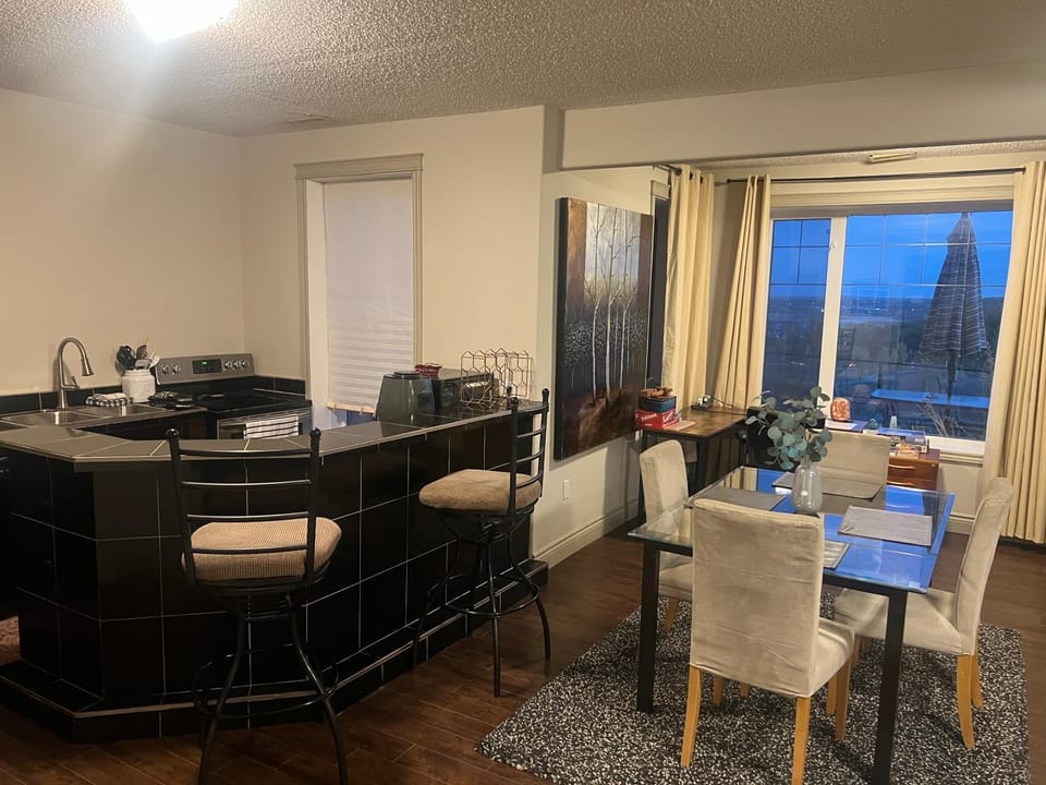 Lounge or bar, minibar