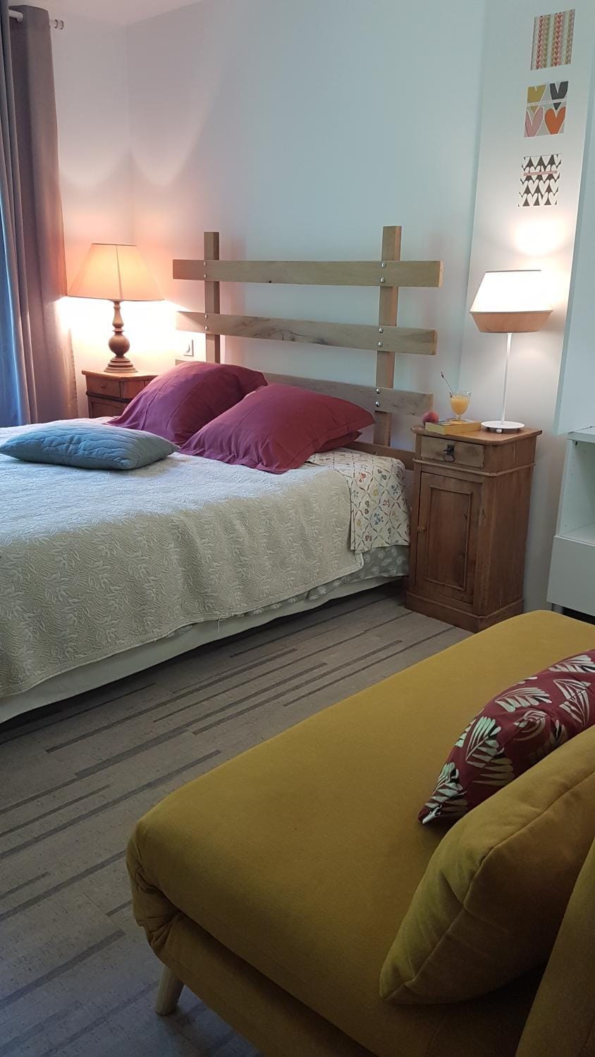 Bed, Bedroom