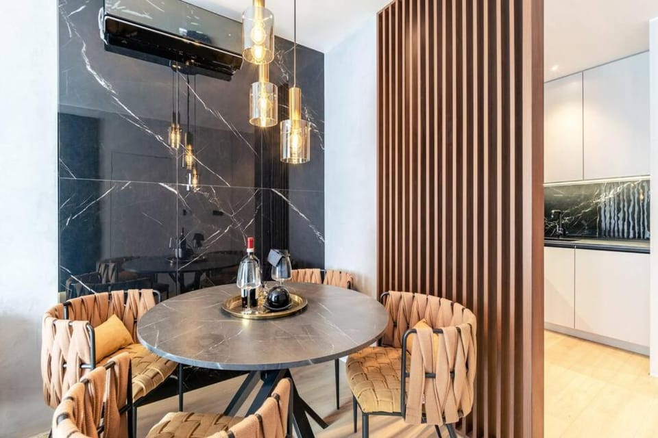 Living room, Seating area, Dining area, air conditioner