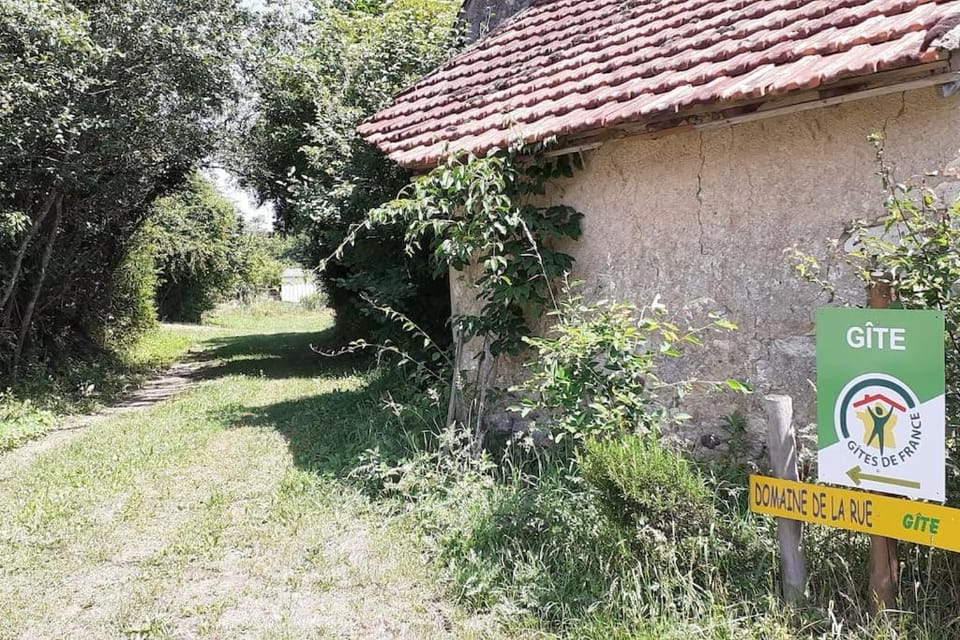 DOMAINE DE LA RUE House in Centre-Val de Loire