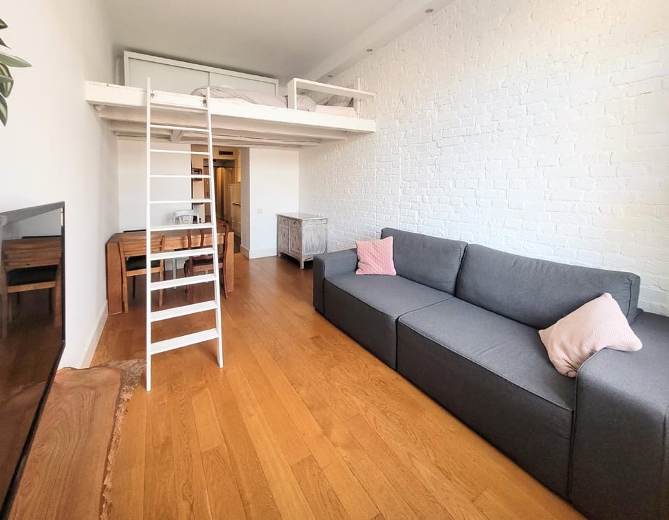 Warsaw Concierge Radna Apartment in Warsaw