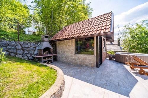 Kuća za odmor Šum slapa House in Slovenia
