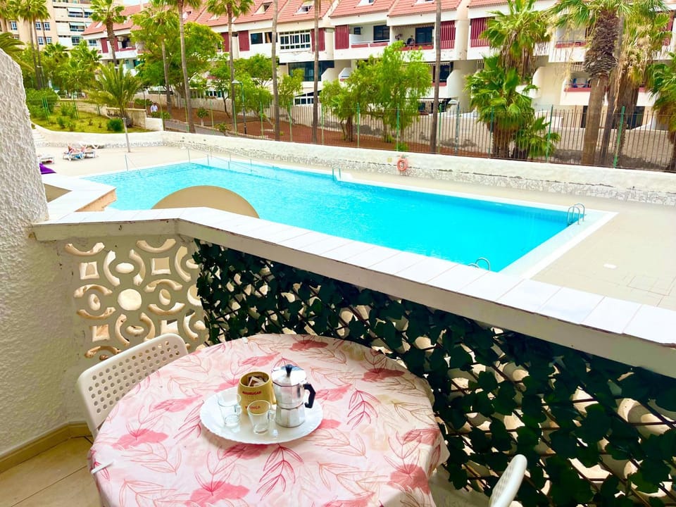 Balcony/Terrace, Pool view