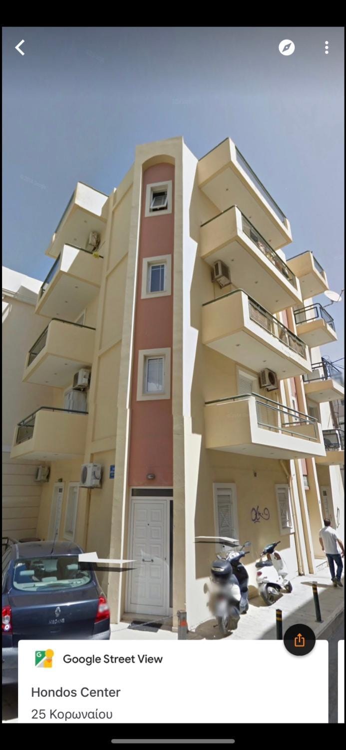 Sunshine Cozy Central Studio Basement Apartment in Heraklion