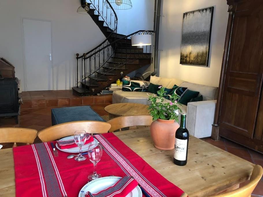 Maison de charme en centre ville House in Occitanie
