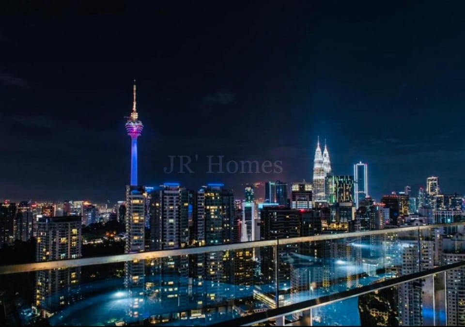 View (from property/room), City view