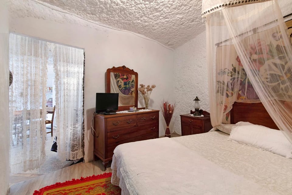Living room, Bedroom