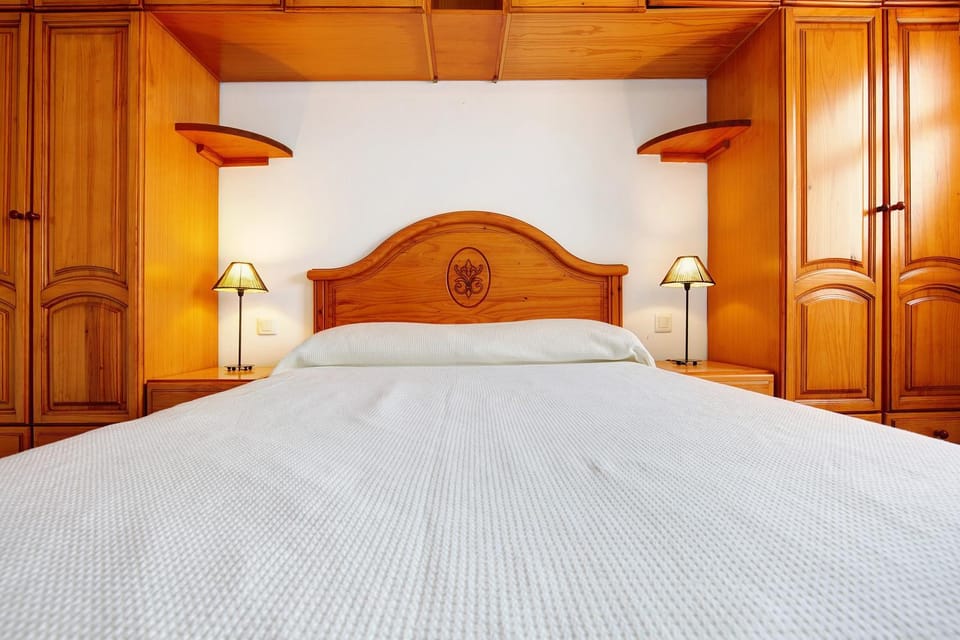 Living room, Bedroom