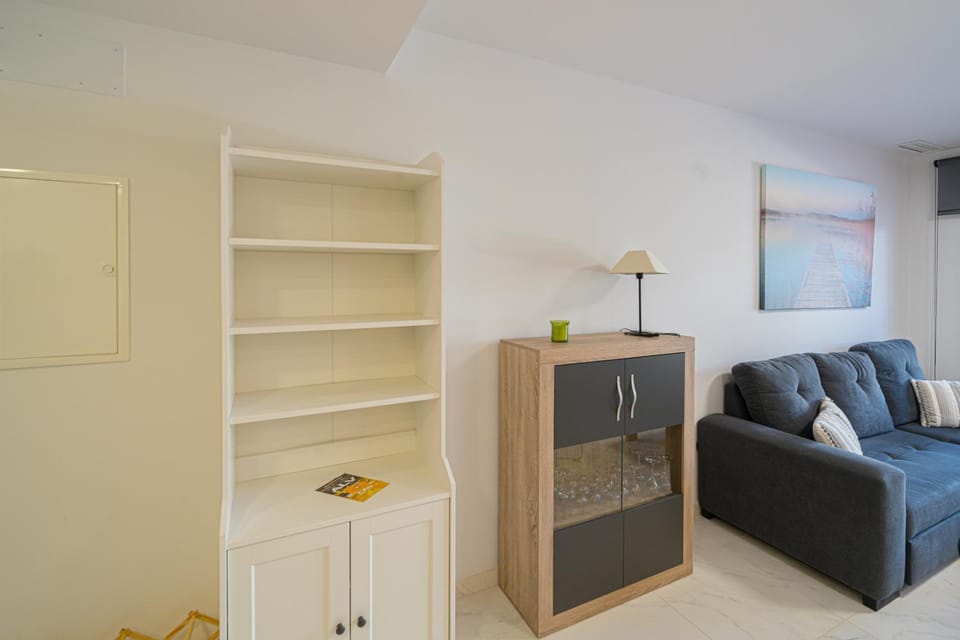 Communal lounge/ TV room, Living room