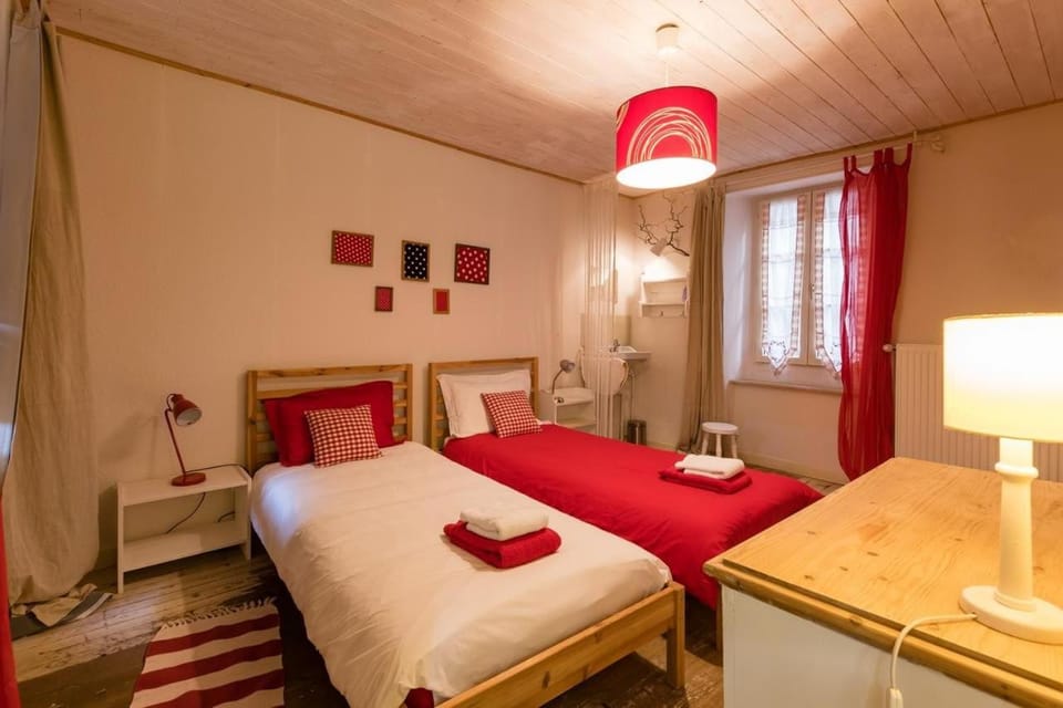 Property building, Living room, Bedroom
