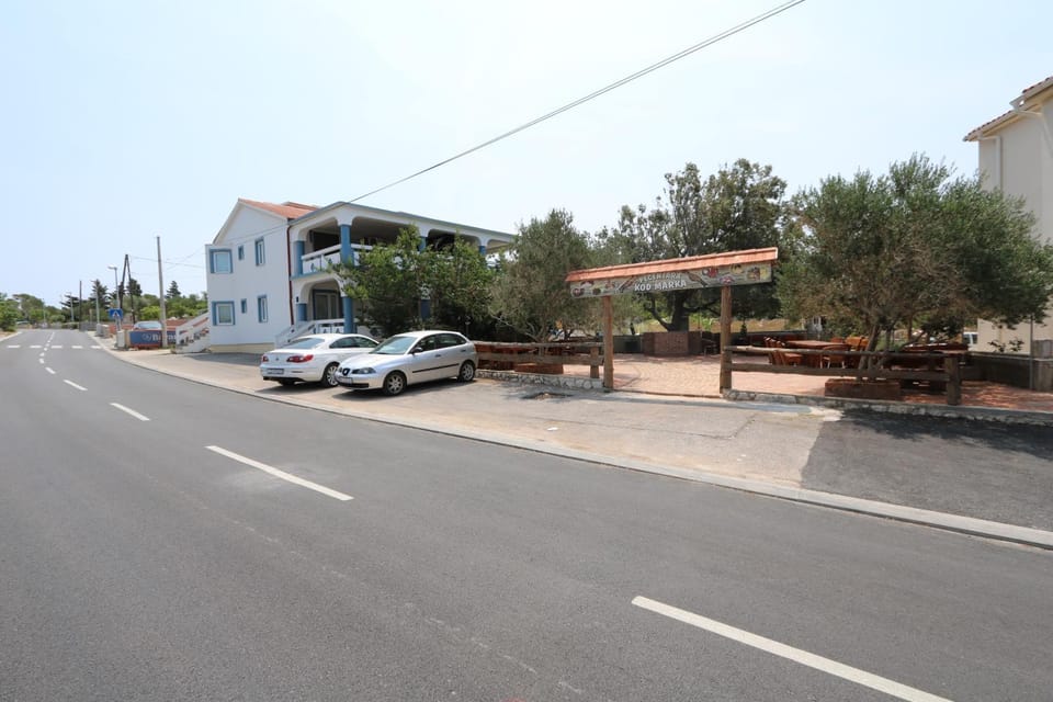 Property building, Street view