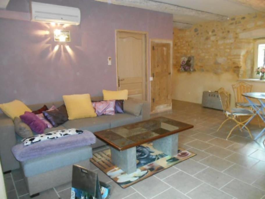 Gîte avec jacuzzi privatif dans un mas provençal Apartment in Provence