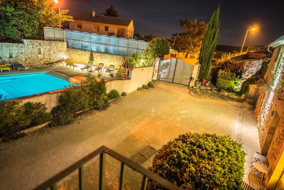 Gîte avec jacuzzi privatif dans un mas provençal Apartment in Provence