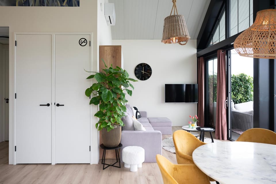 4 to 6 persons Tulpenacker waterfront Villa in South Holland (province)