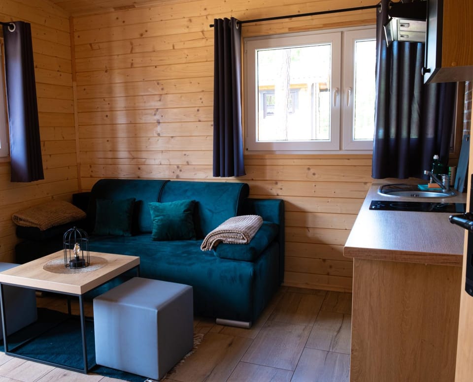 TV and multimedia, Kitchen or kitchenette, Living room, Seating area