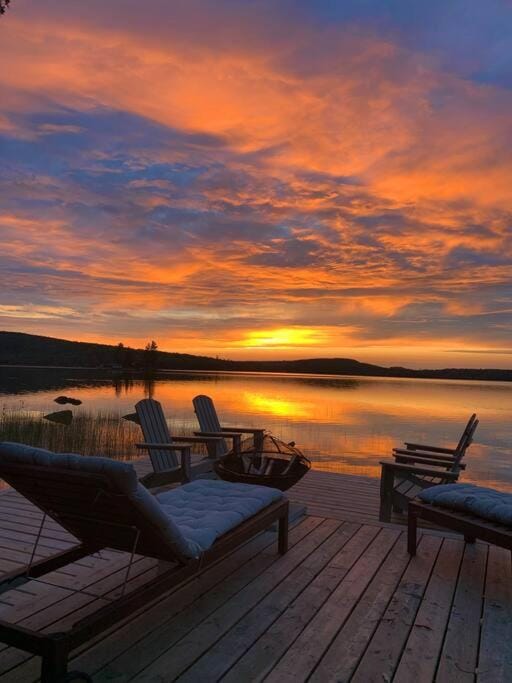 Patio, Balcony/Terrace, Lake view, Sunset, sunbed