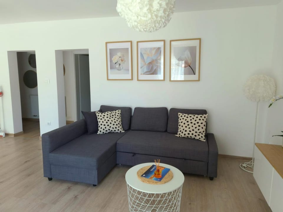 Rina Apartment- with barbecue and free parking Apartment in Šibenik-Knin County, Croatia