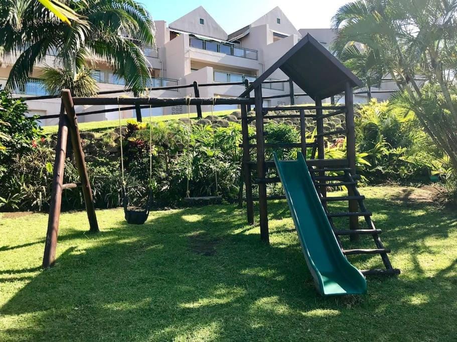 Day, Natural landscape, Children play ground, Garden, Garden view