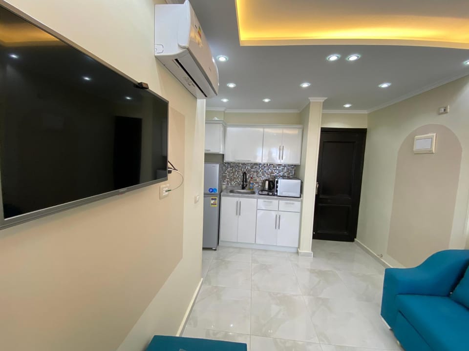 TV and multimedia, Kitchen or kitchenette, minibar