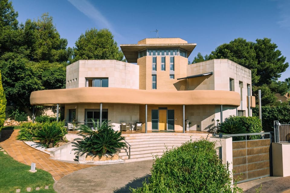 Property building, Day, Garden view