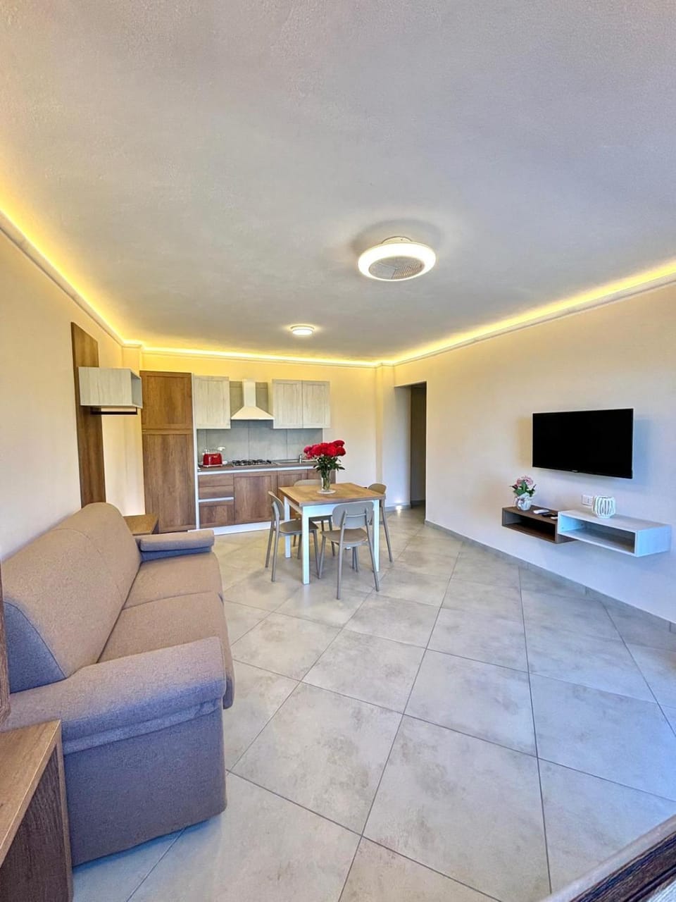 Living room, Dining area