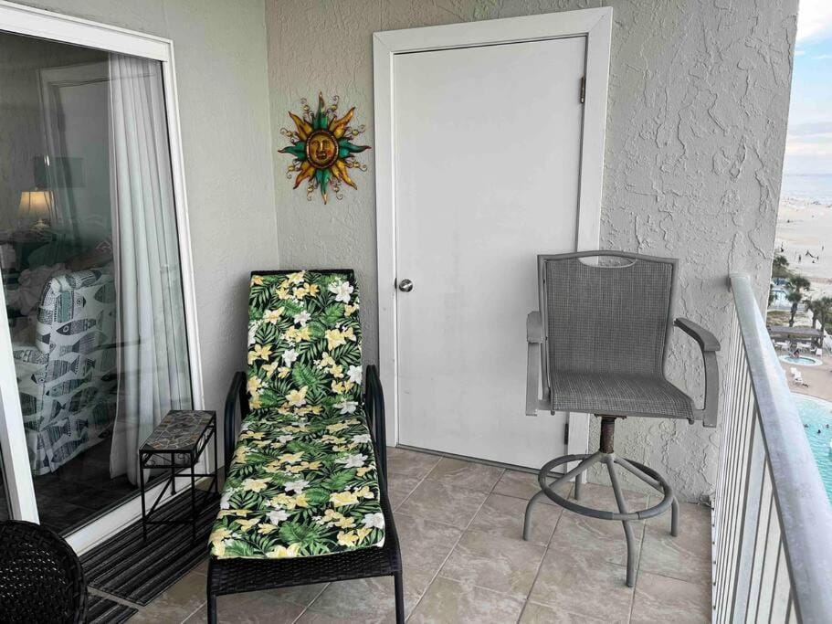 Balcony/Terrace, Seating area, sunbed
