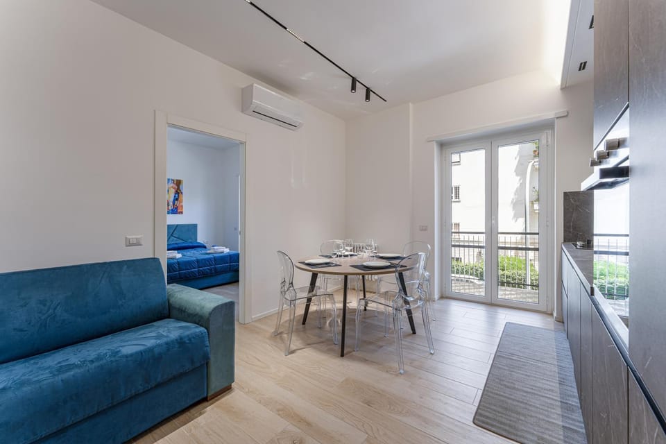 Kitchen or kitchenette, Living room, Seating area, Dining area, air conditioner