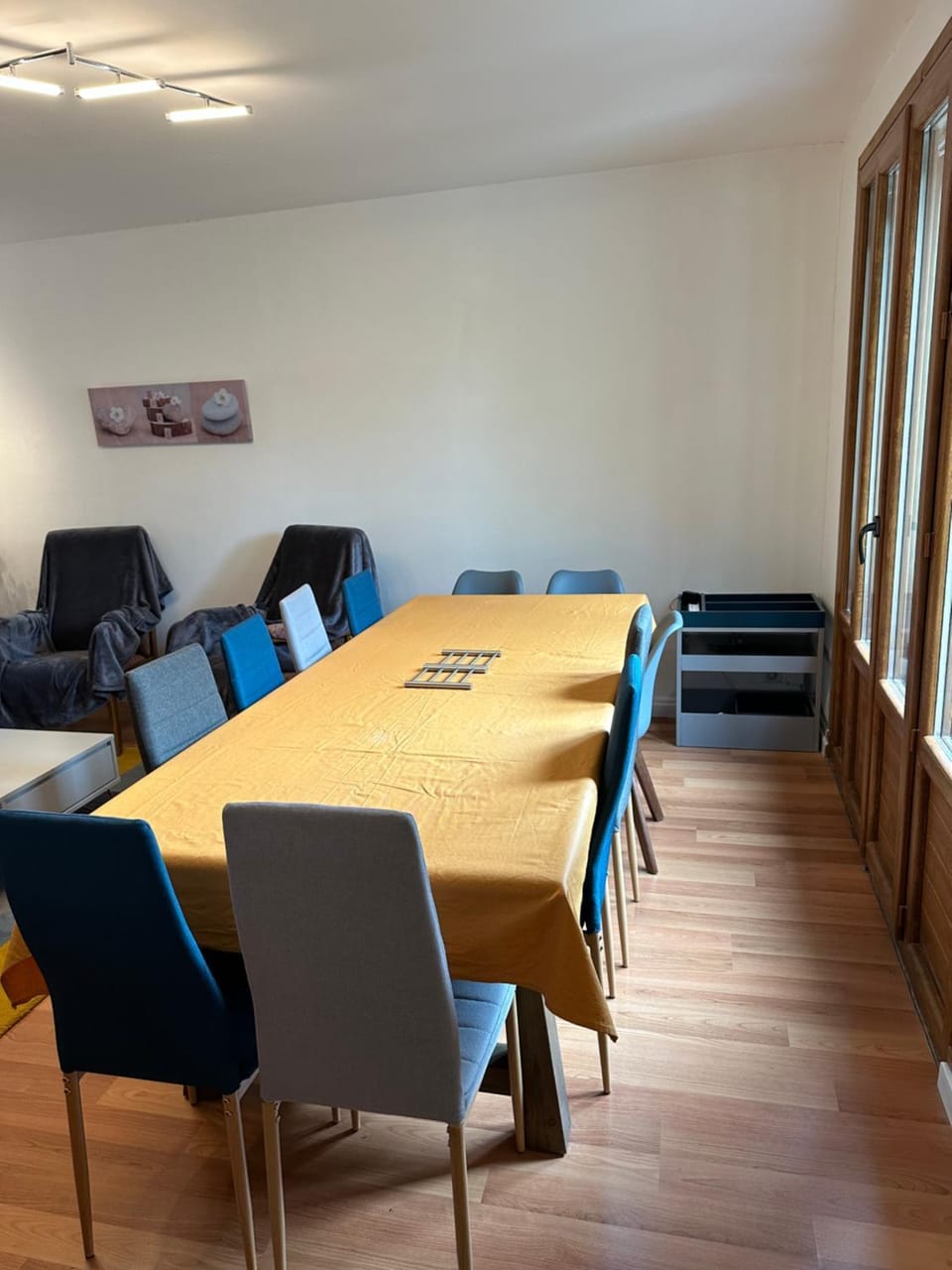 Living room, Dining area