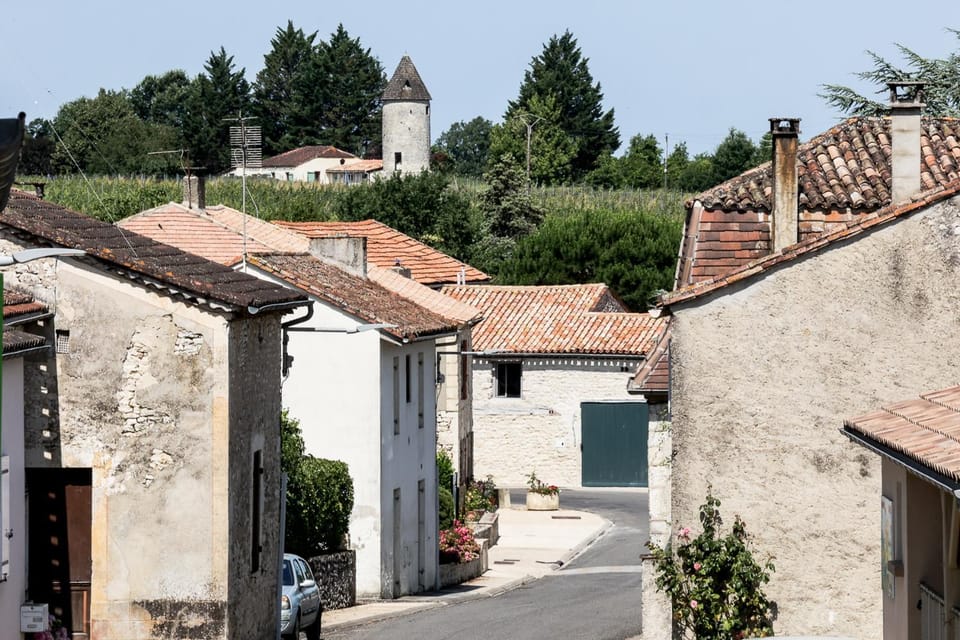 Neighbourhood, Street view