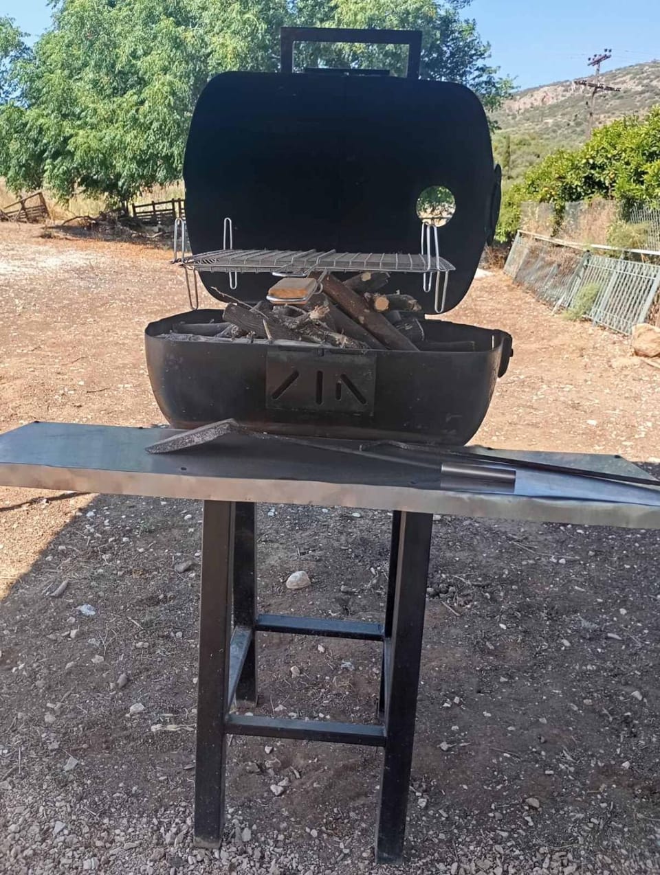 Day, Natural landscape, BBQ facilities