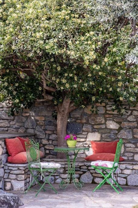 Μariza's escape Villa in Magnesia Prefecture, Greece