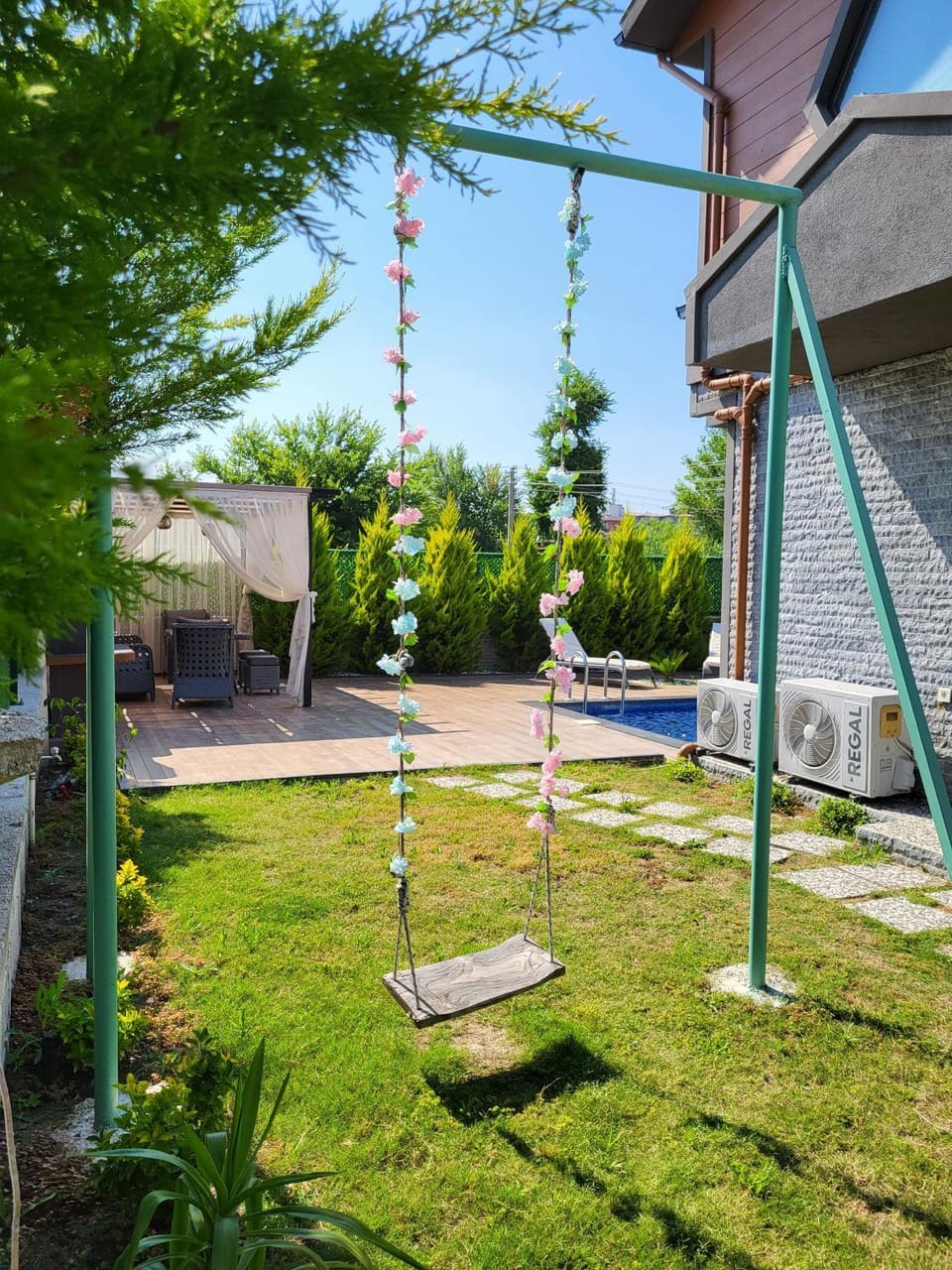 Property building, Swimming pool