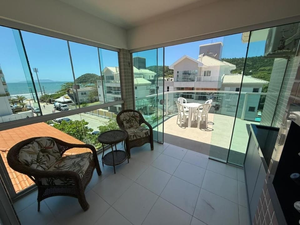 Cód 41 - Cobertura a 80 metros do mar Apartment in Florianopolis