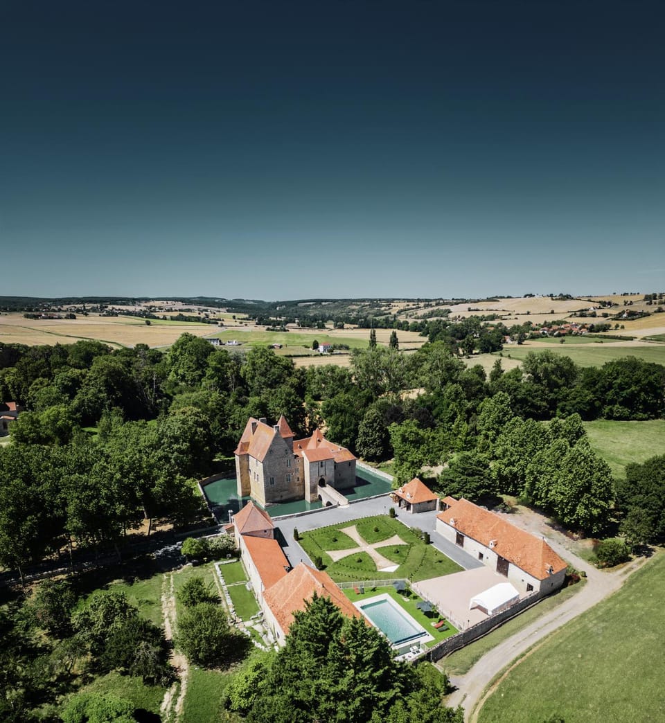 Property building, Natural landscape, Bird's eye view, Swimming pool